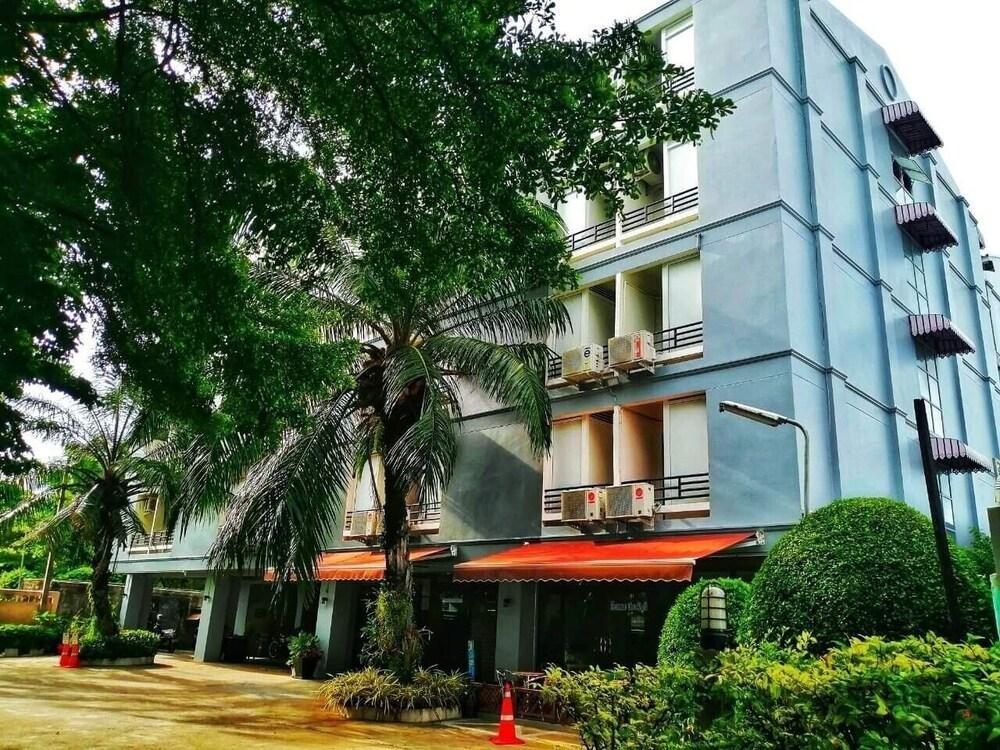 Beerapan Hotel Bangkok Eksteriør bilde