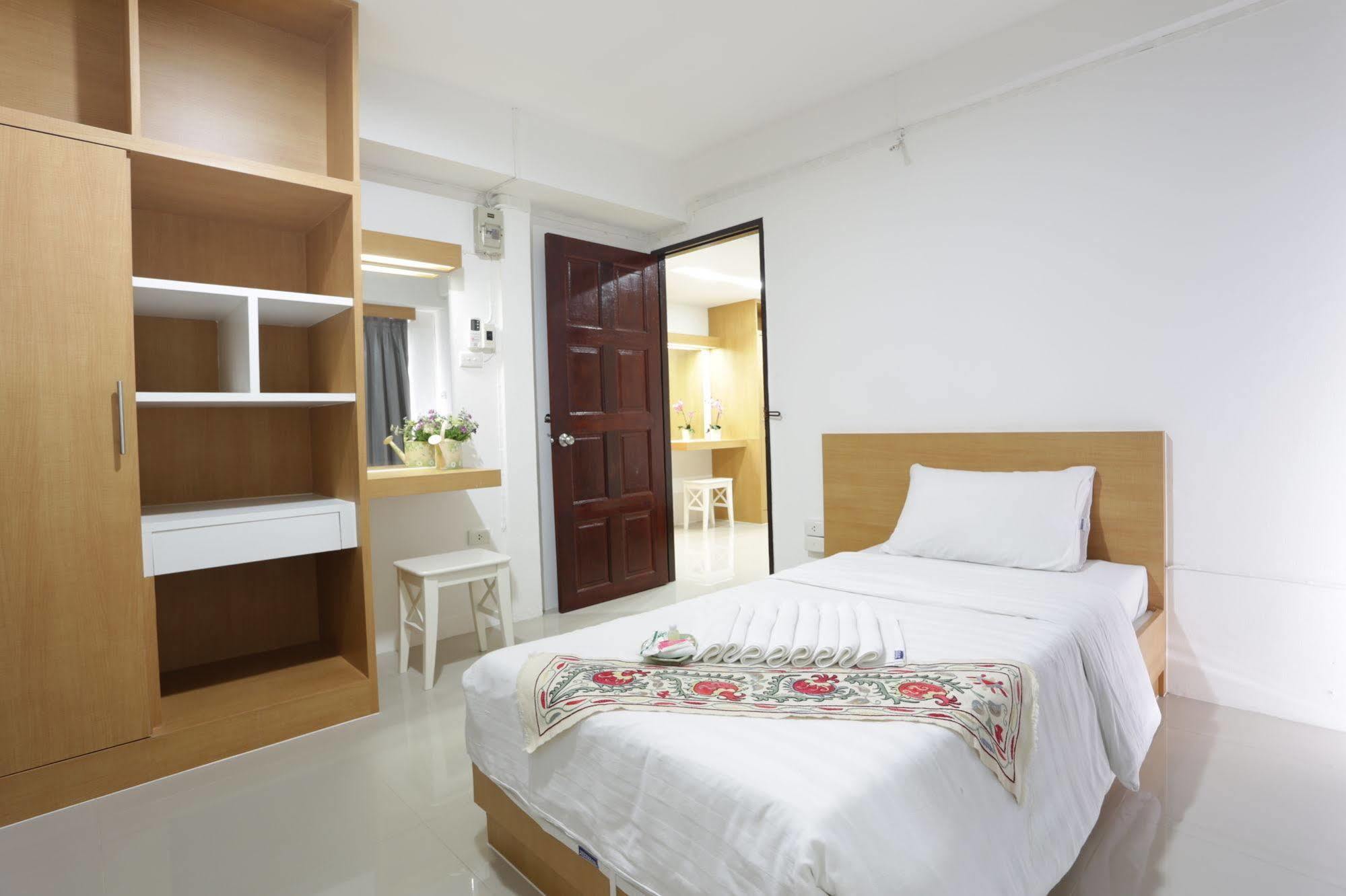 Beerapan Hotel Bangkok Eksteriør bilde