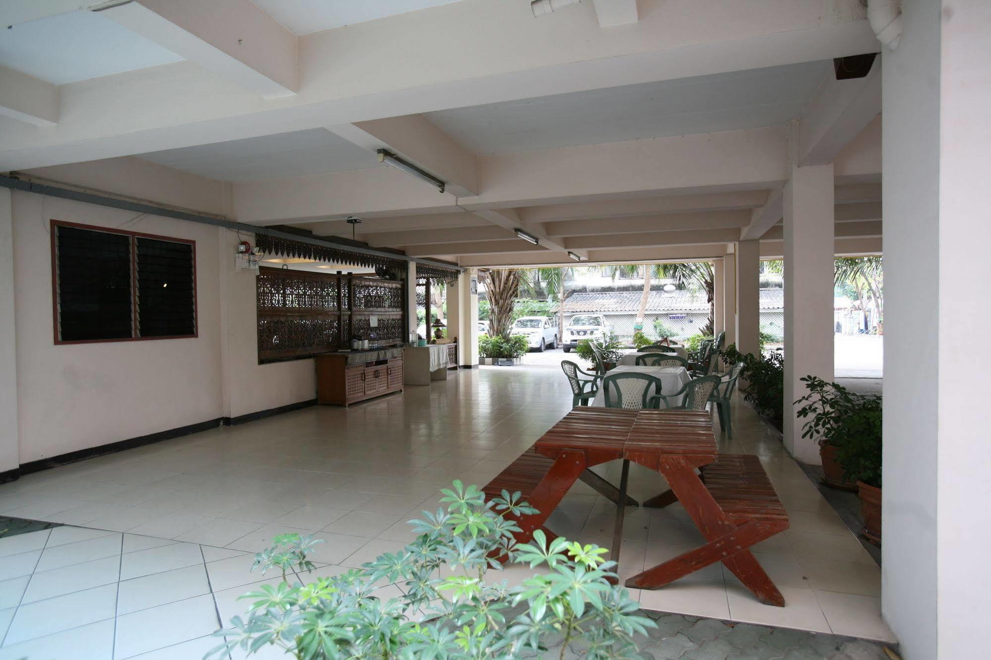 Beerapan Hotel Bangkok Eksteriør bilde