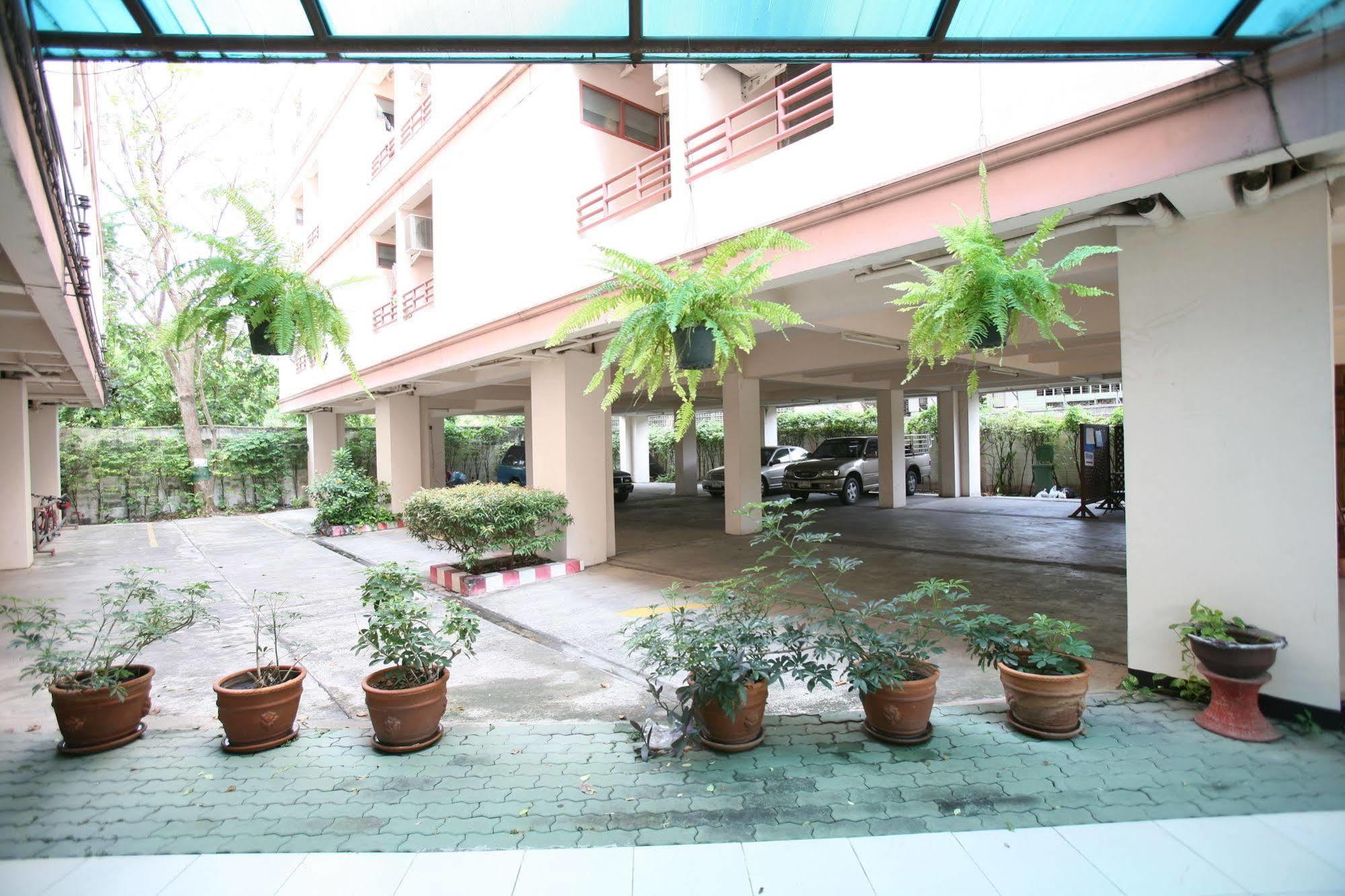 Beerapan Hotel Bangkok Eksteriør bilde